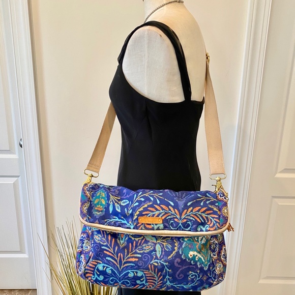 C.R. Gibson Dena Accessories Fold Over Crossbody - Picture 8 of 8